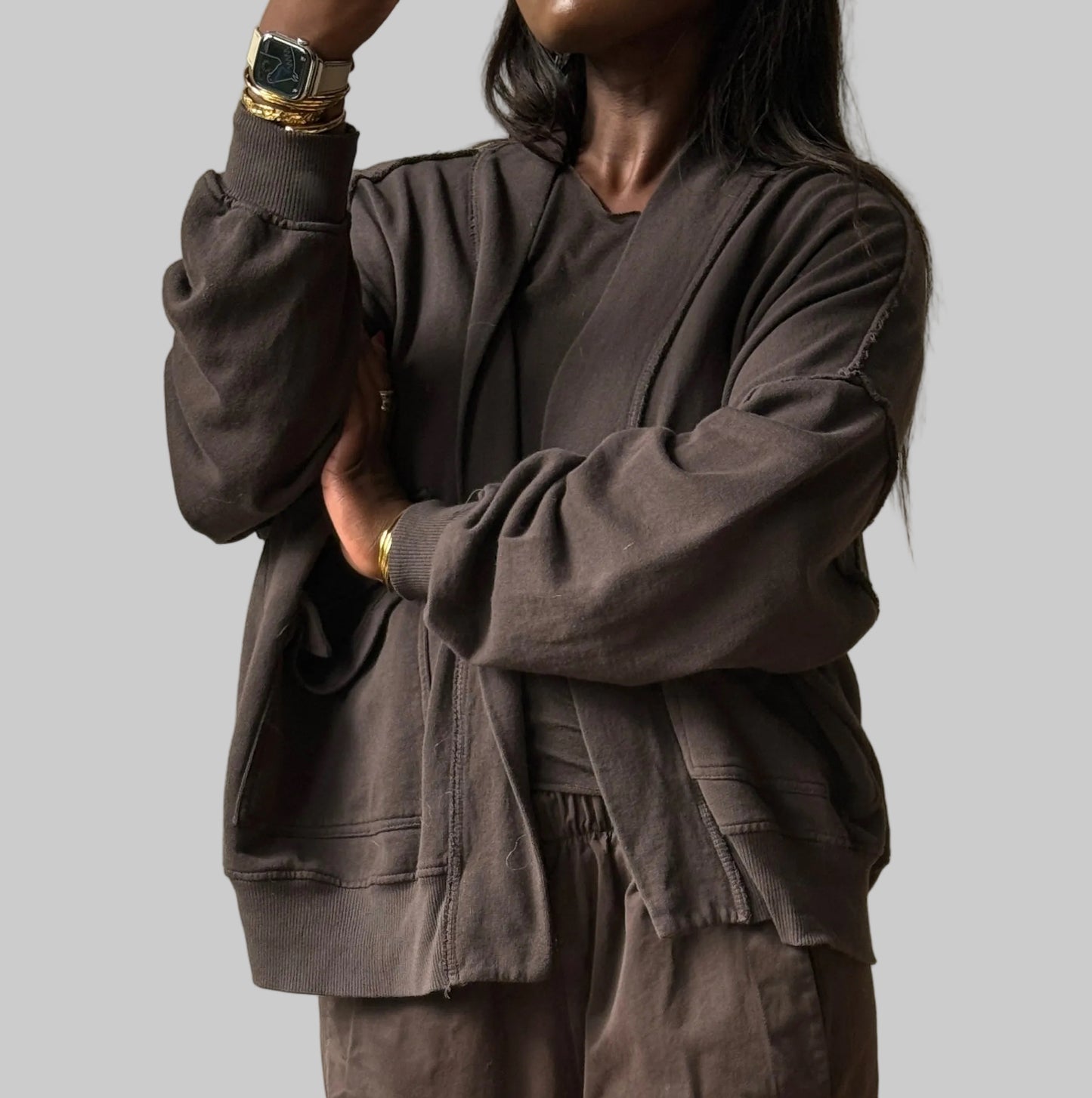 Oversized brown Sweater/Cardigan, with Two Front Pockets, One Size (34-42), New with tags