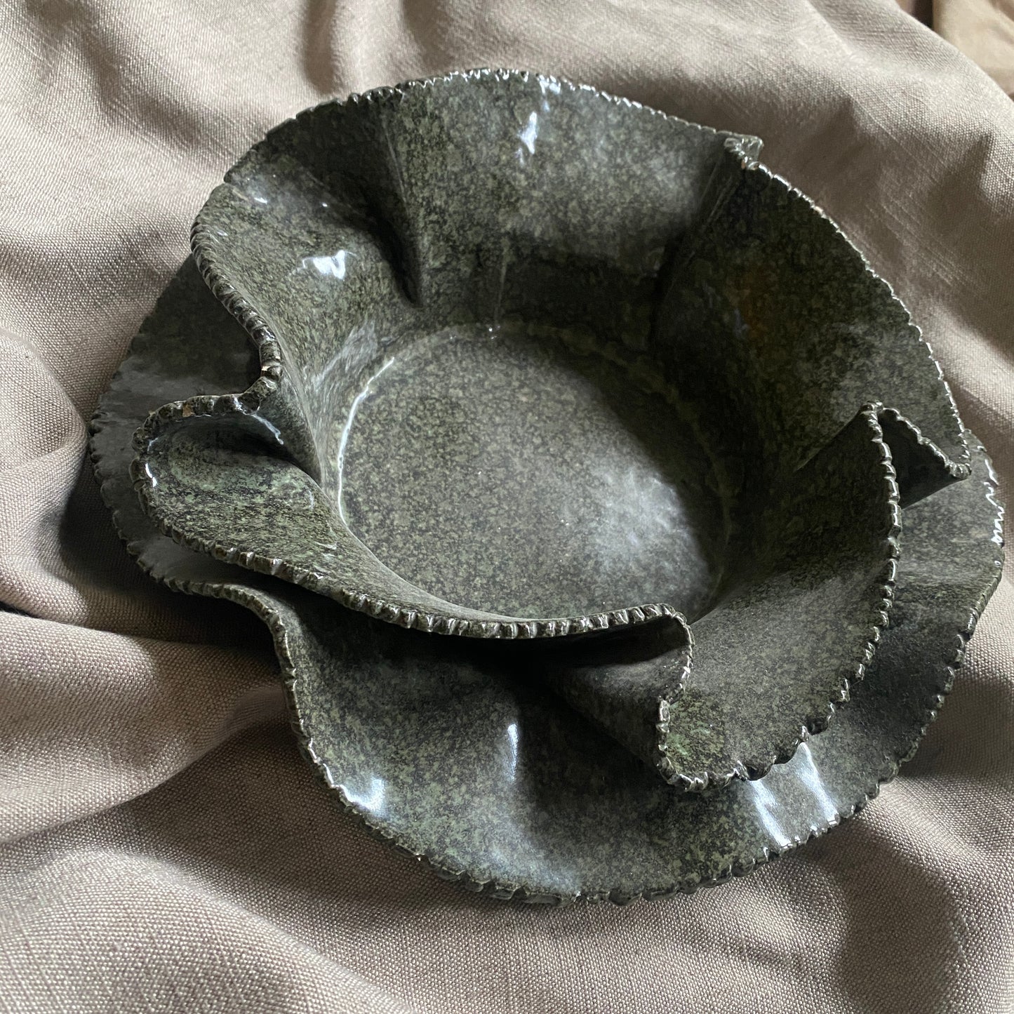 HAND MADE CERAMIC BOWL