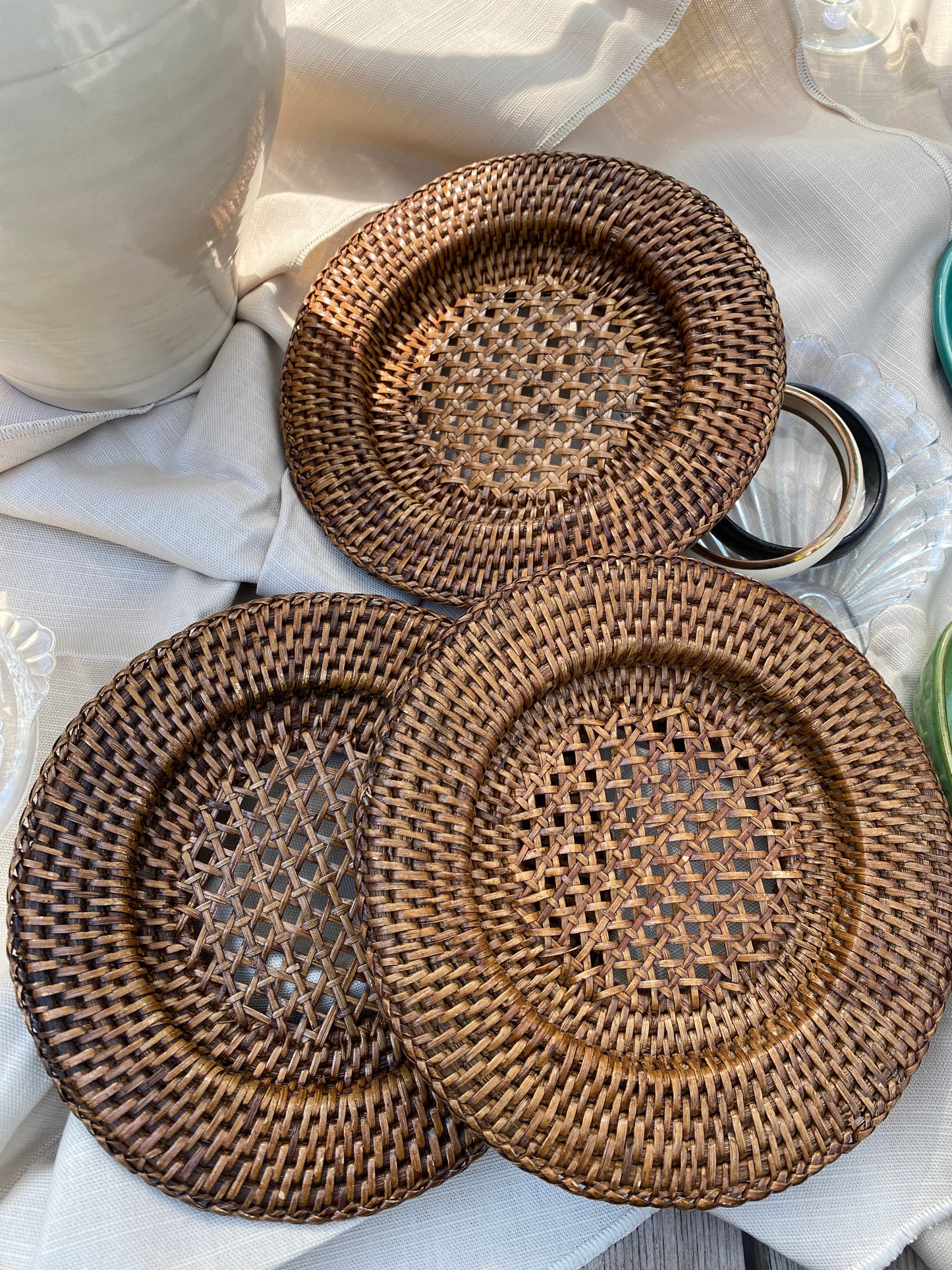 RAMÍ rattan plates