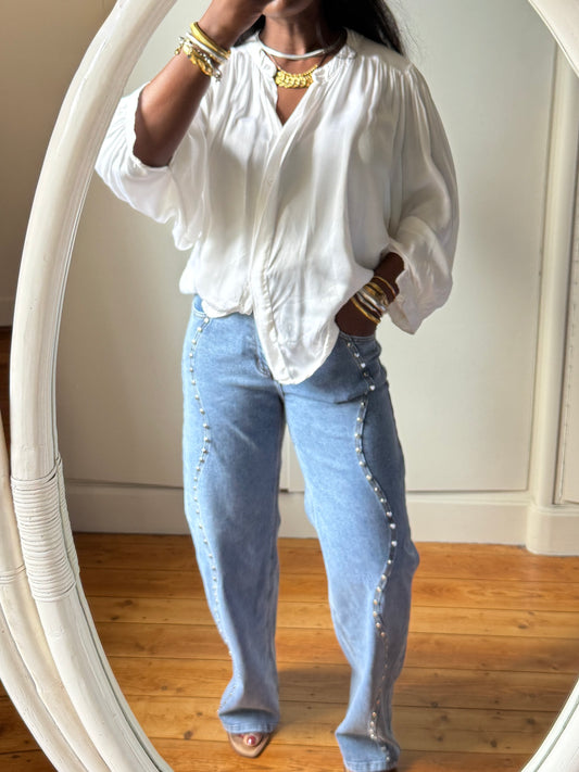Jeans with Studs, Button Closure and zip, Light Wash, two side front pockets and two back pockets, belt loops, Normal Fit, Available in Different Sizes