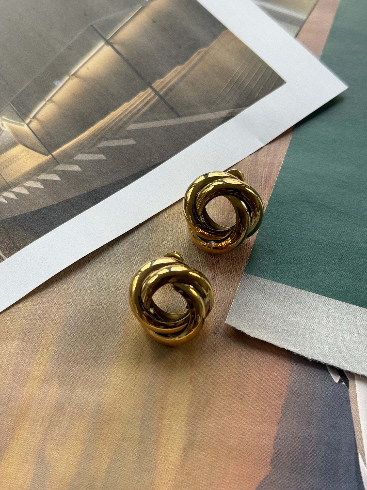 EARRINGS VINT / STAINLESS STEEL / 2cm