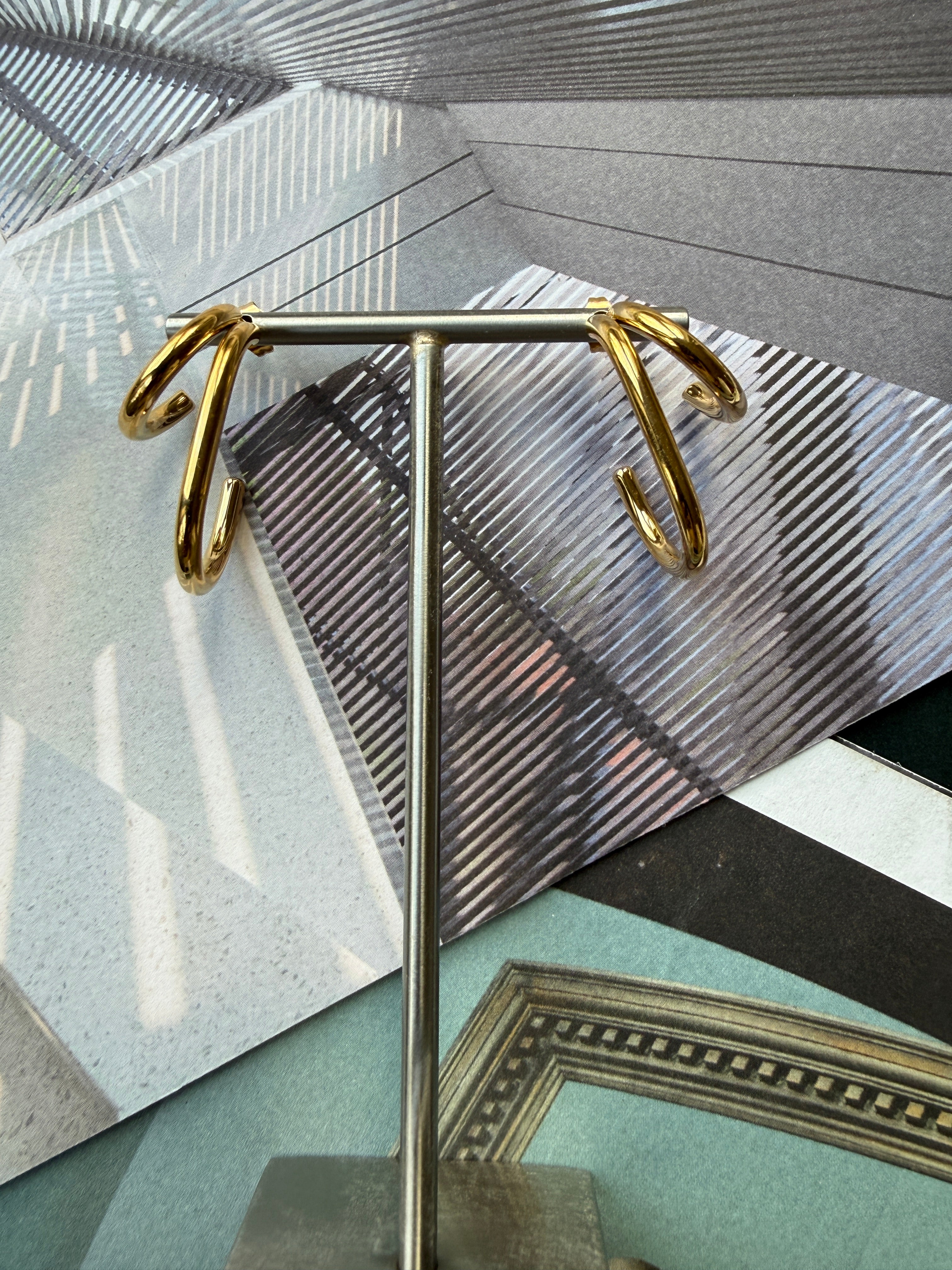 EARRINGS / STAINLESS STEEL