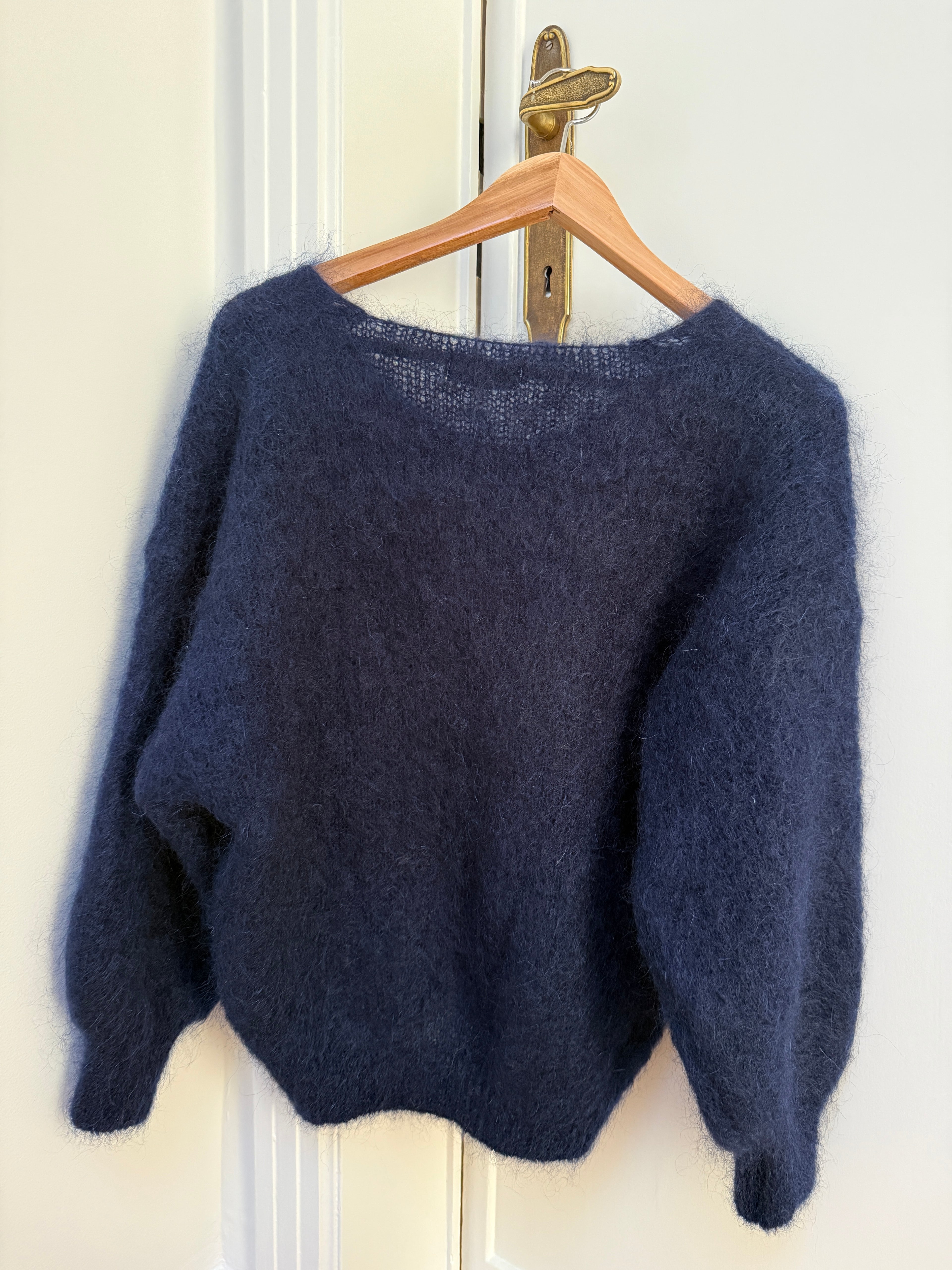 Small neck Mohair Knit, One Size (34-42), Normal Fit, New without tags