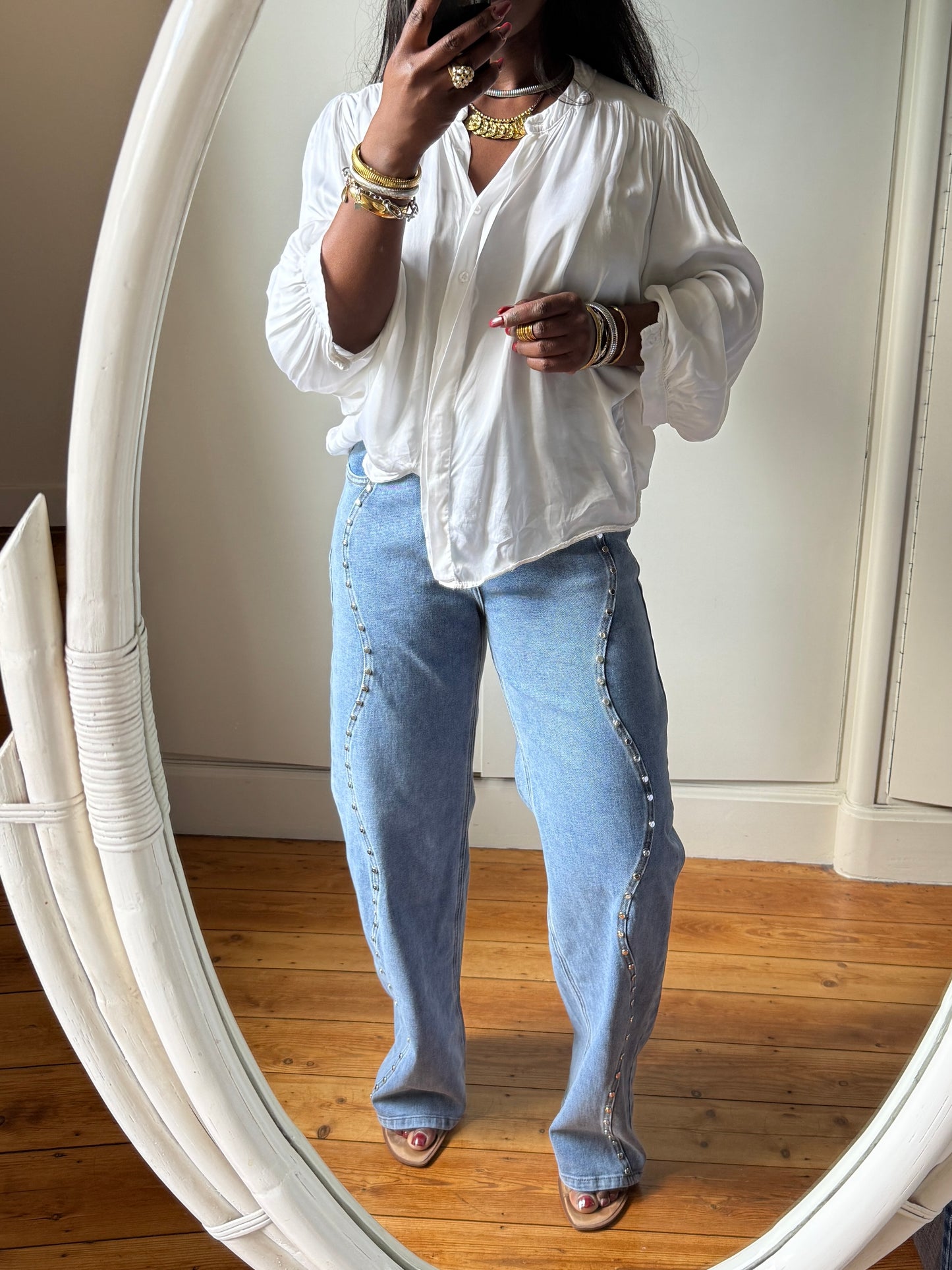 Jeans with Studs, Button Closure and zip, Light Wash, two side front pockets and two back pockets, belt loops, Normal Fit, Available in Different Sizes