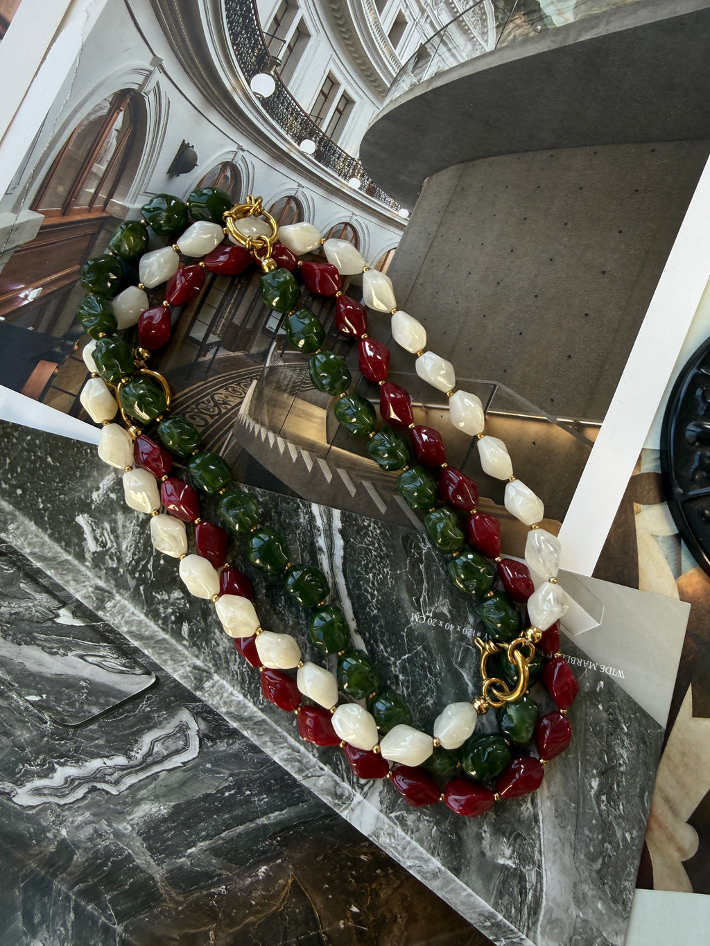 COLLIER PICHA / AVAILABLE IN DIFFERENT COLORS