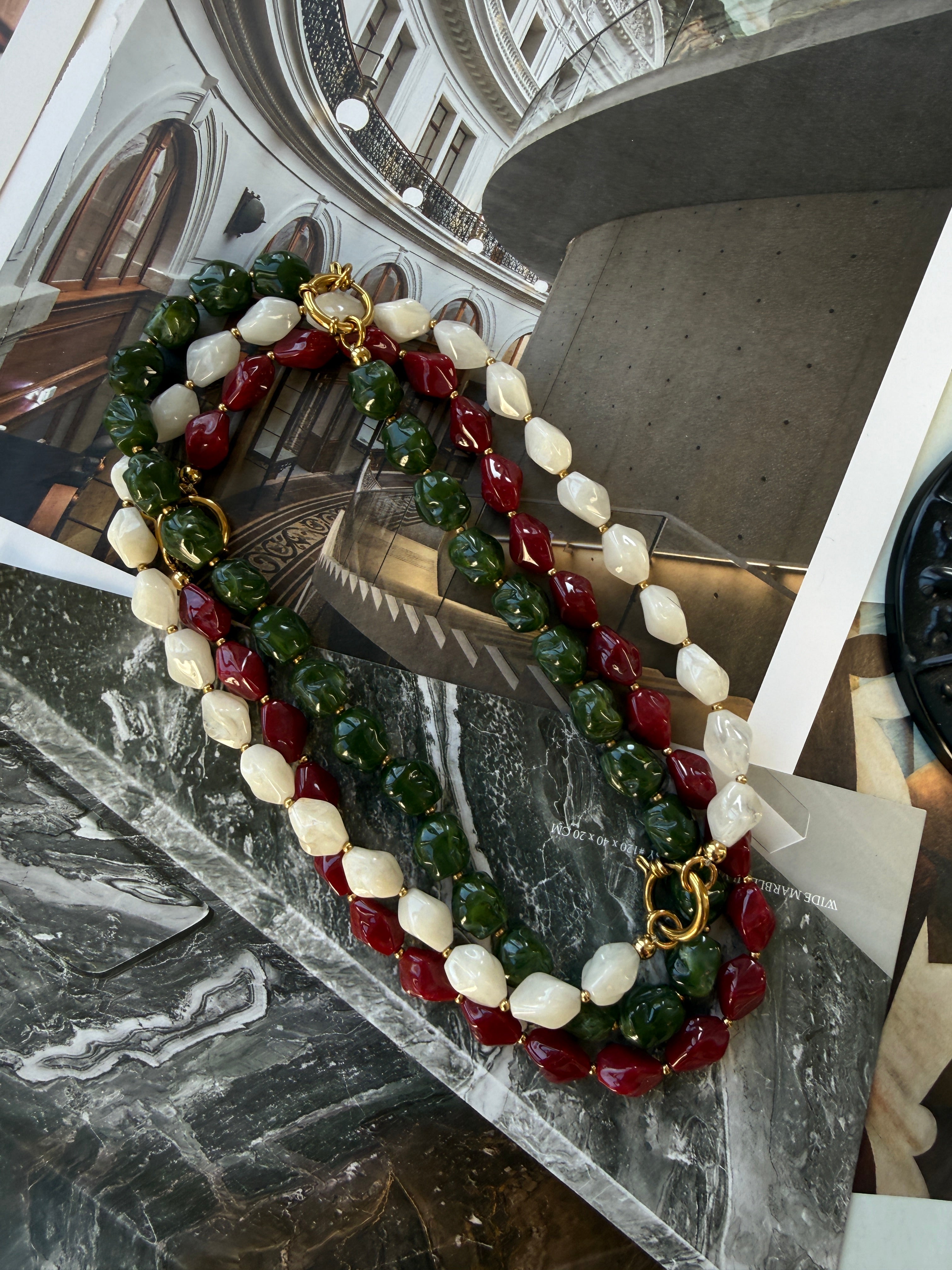 COLLIER PICHA / AVAILABLE IN DIFFERENT COLORS