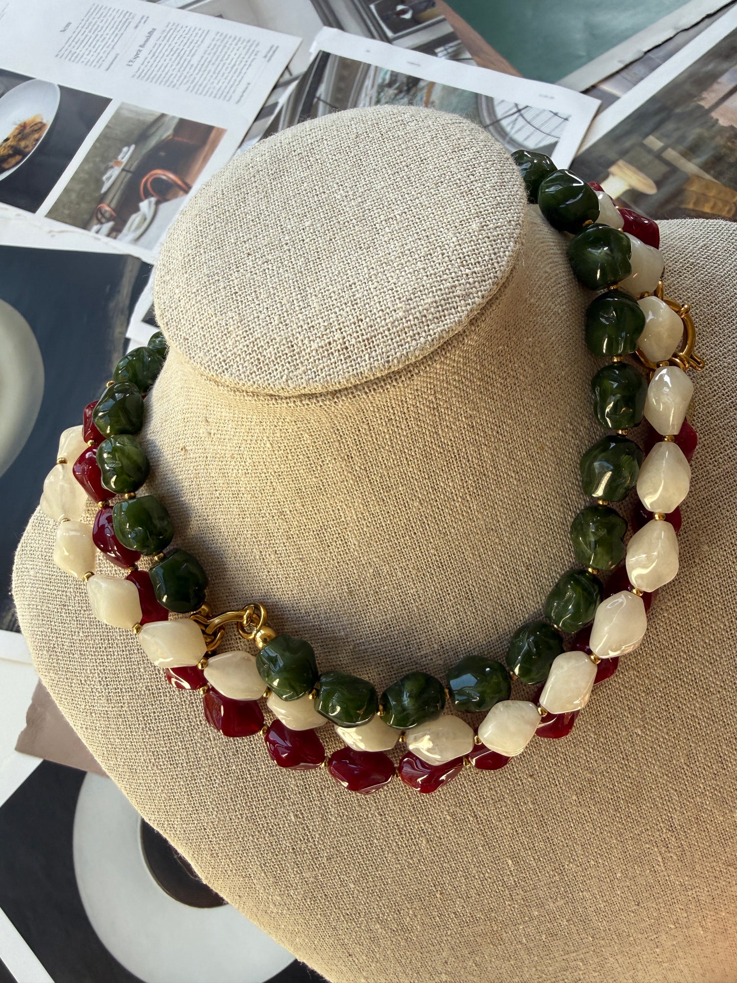 COLLIER PICHA / 40CM/ AVAILABLE IN 3 DIFFERENT COLORS