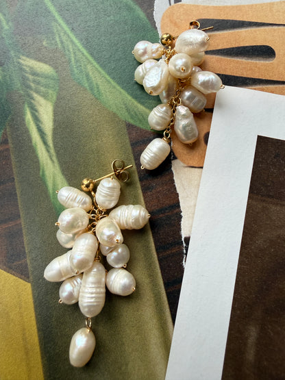 PEARLY EARRINGS, 4CM