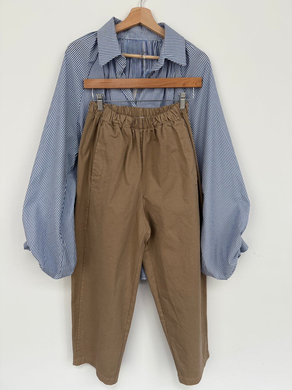 BLOUSE QUINT / AVAILABLE IN DIFFERENT COLORS