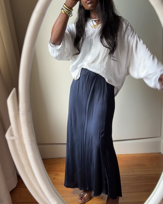 Viscose Silk feel Midi skirt, 90cm, one size (34-42), elastic waist, New with Tags