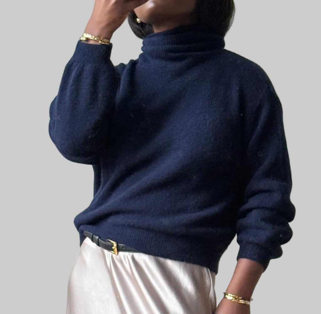 Turtleneck Knit, One Size (34-42), Normal Fit, New without tags