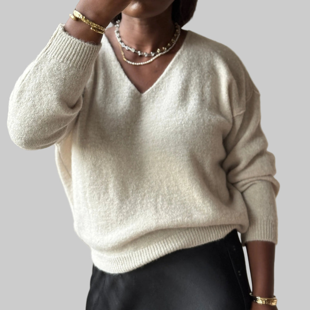 V neck Knit, One Size(34-40), Normal Fit, New without tags