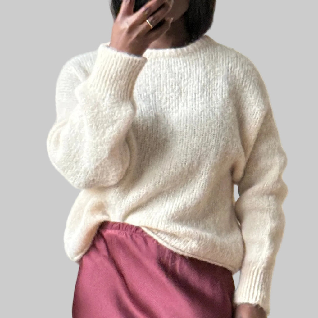 Round neck knit, One Size (34-42), Oversized Fit, New without Tags